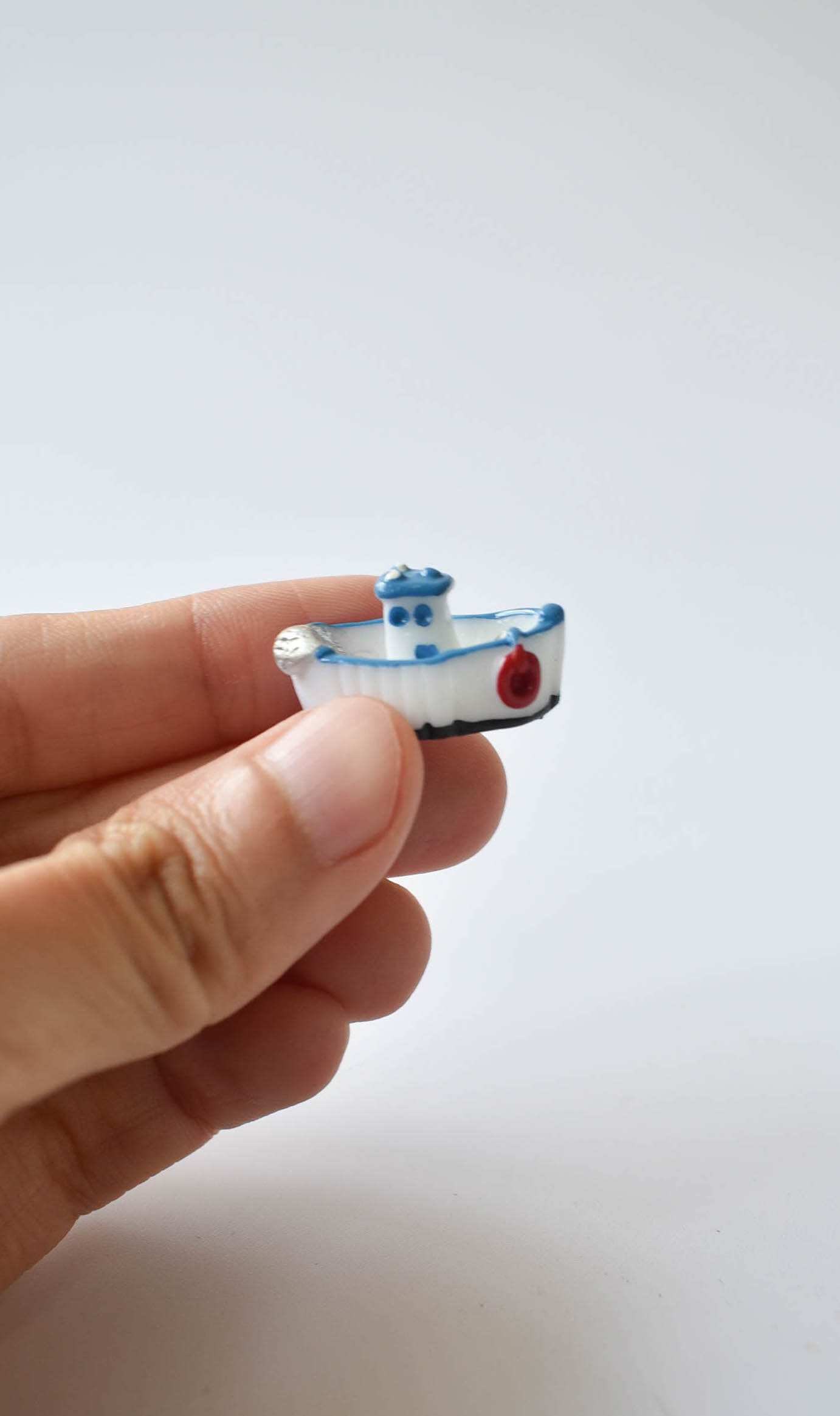 Plastic economical figurines (Nautical themed) - Image 8